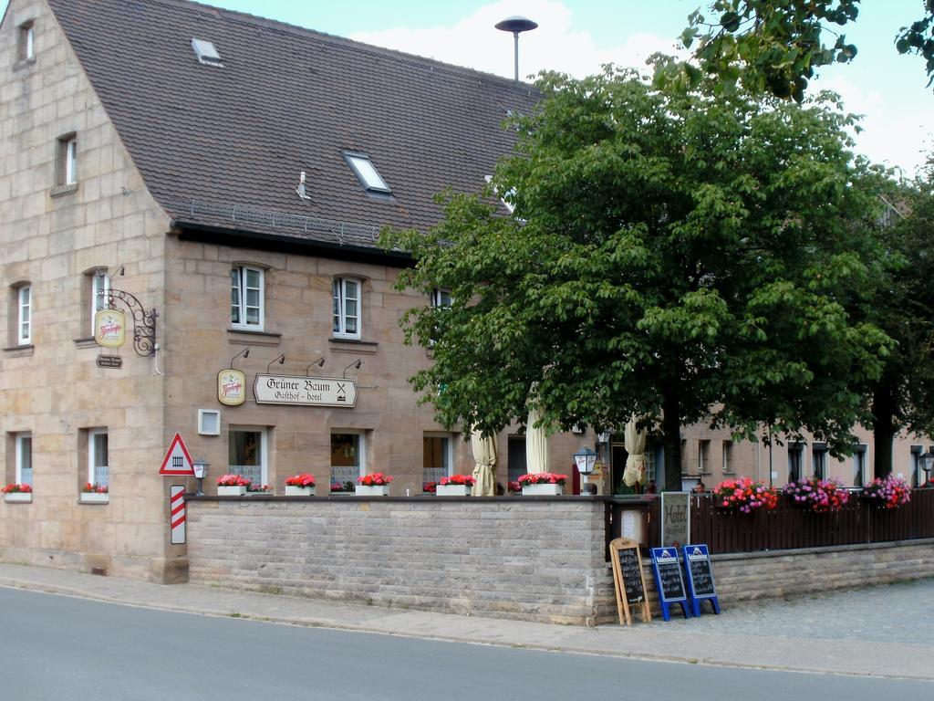 Gasthof Landhotel Gruner Baum Cadolzburg Екстер'єр фото