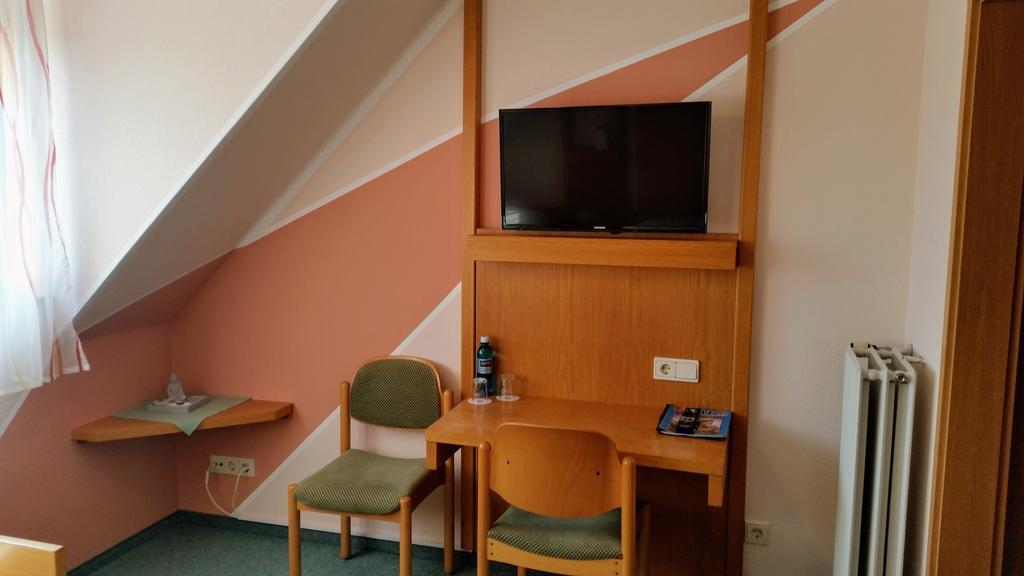 Gasthof Landhotel Gruner Baum Cadolzburg Екстер'єр фото