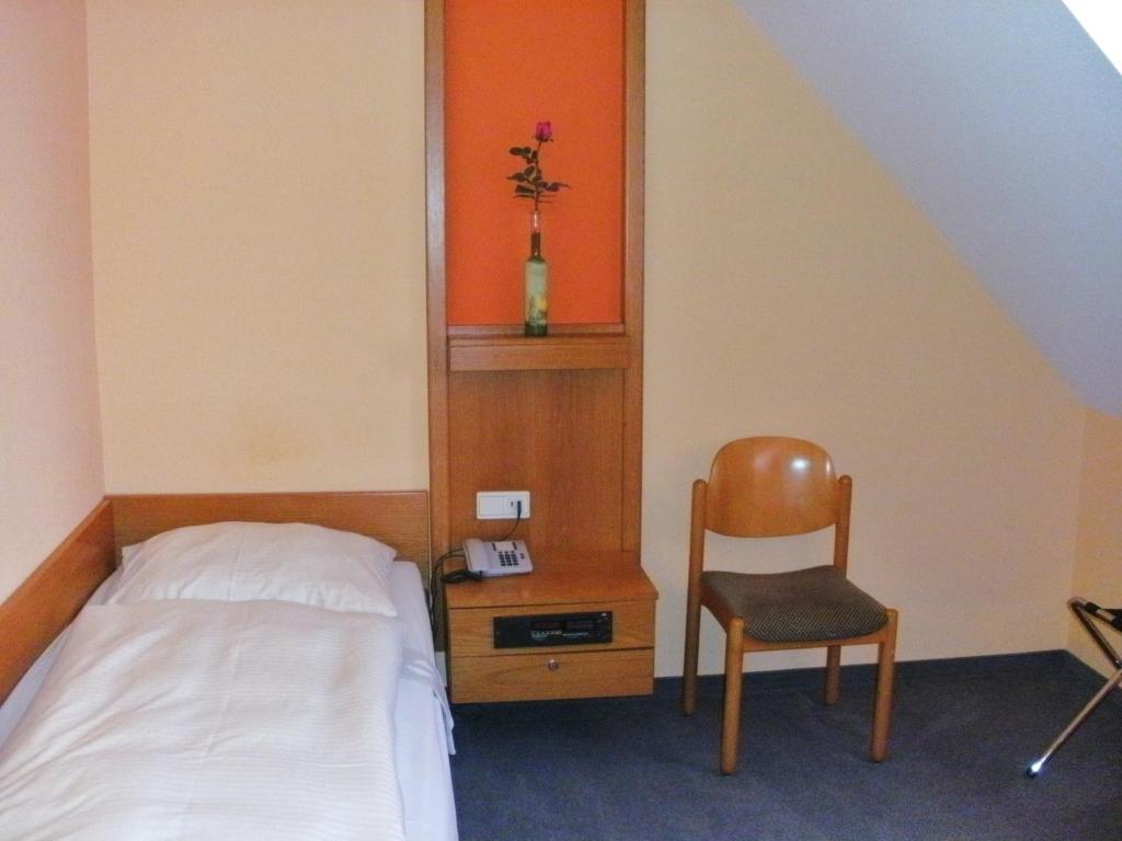 Gasthof Landhotel Gruner Baum Cadolzburg Екстер'єр фото