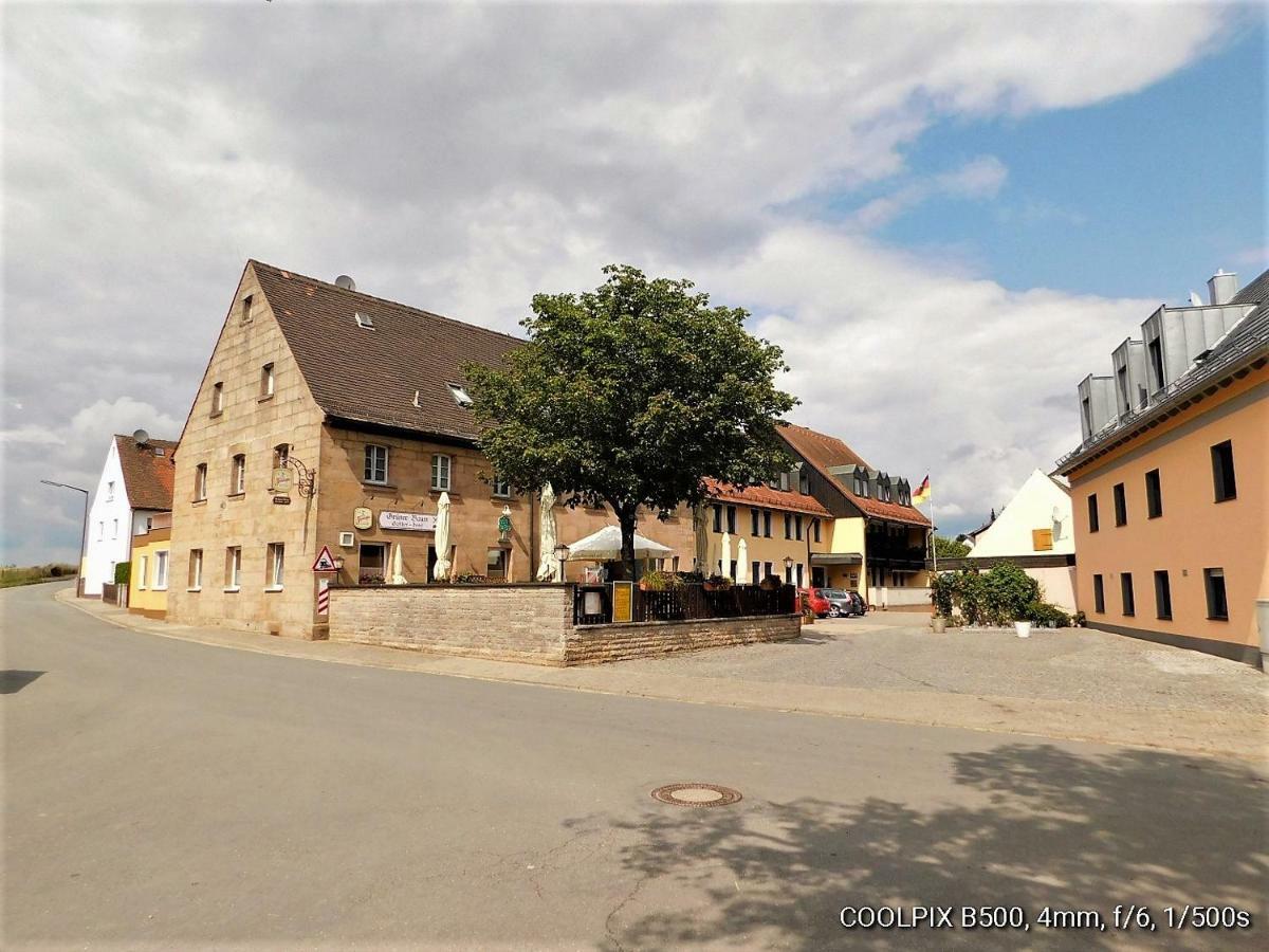 Gasthof Landhotel Gruner Baum Cadolzburg Екстер'єр фото
