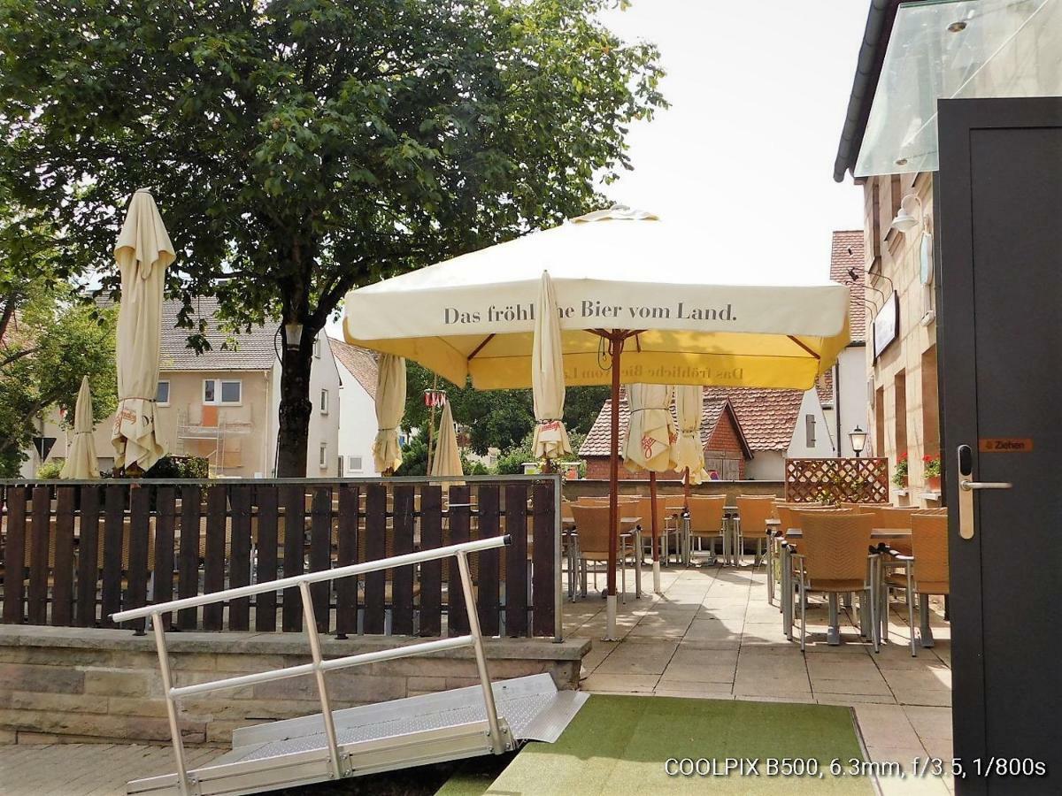 Gasthof Landhotel Gruner Baum Cadolzburg Екстер'єр фото