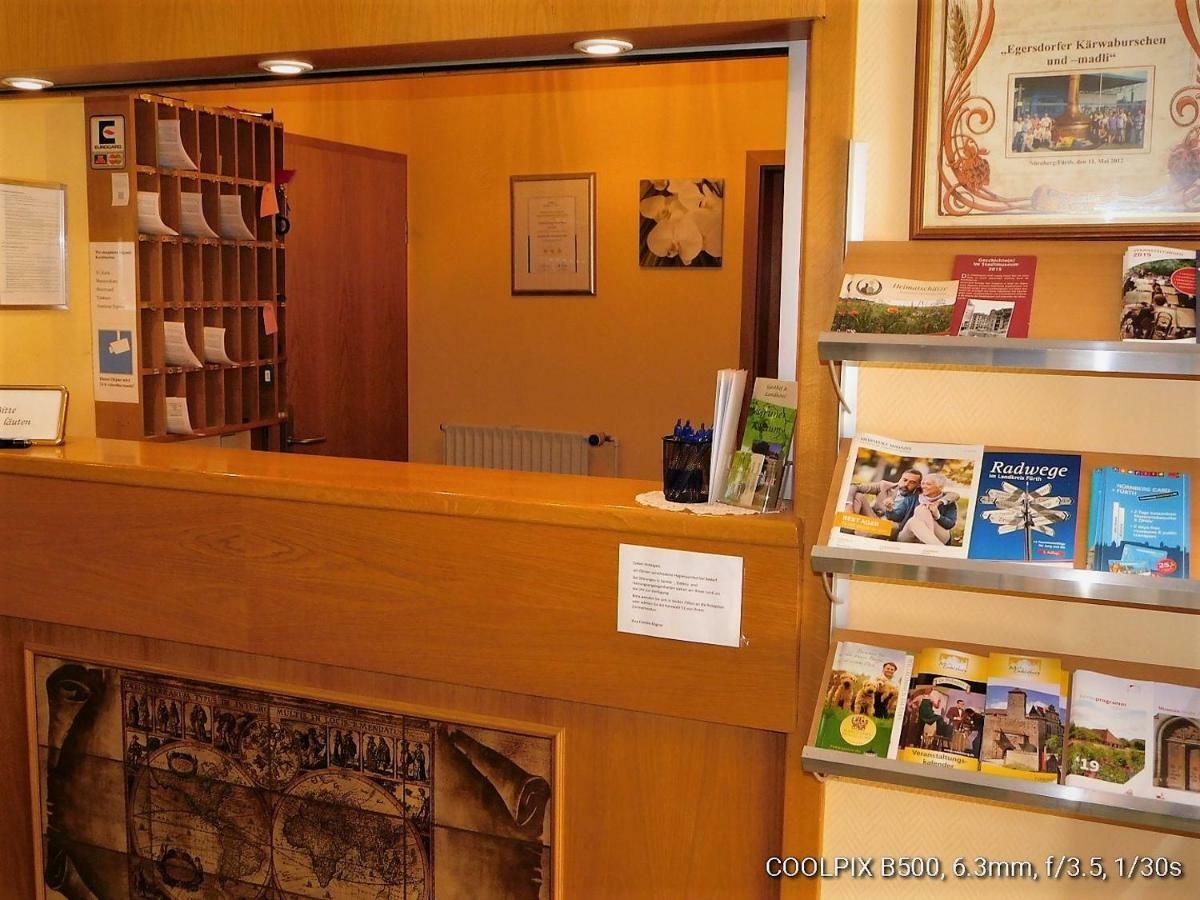 Gasthof Landhotel Gruner Baum Cadolzburg Екстер'єр фото